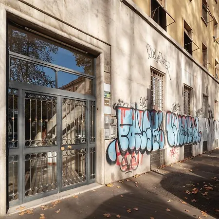 Guesthost - Trastevere Vibes Апартаменты *